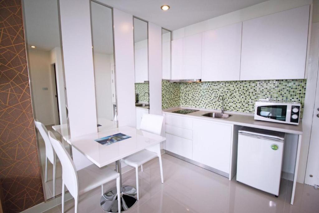 Amazon Residence By Pattaya Sunny Rentals Praia de Jomtien Quarto foto