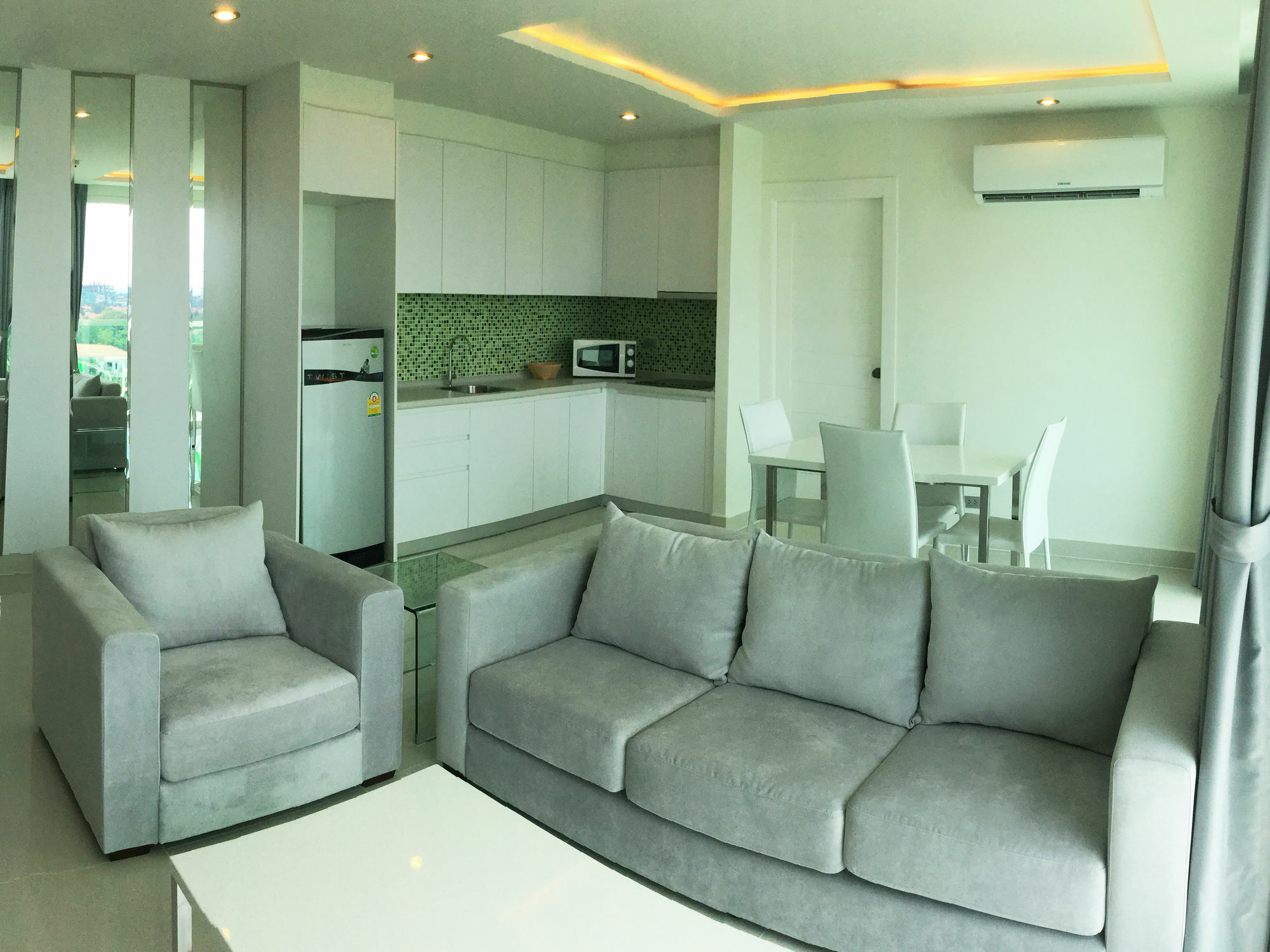Amazon Residence By Pattaya Sunny Rentals Praia de Jomtien Exterior foto