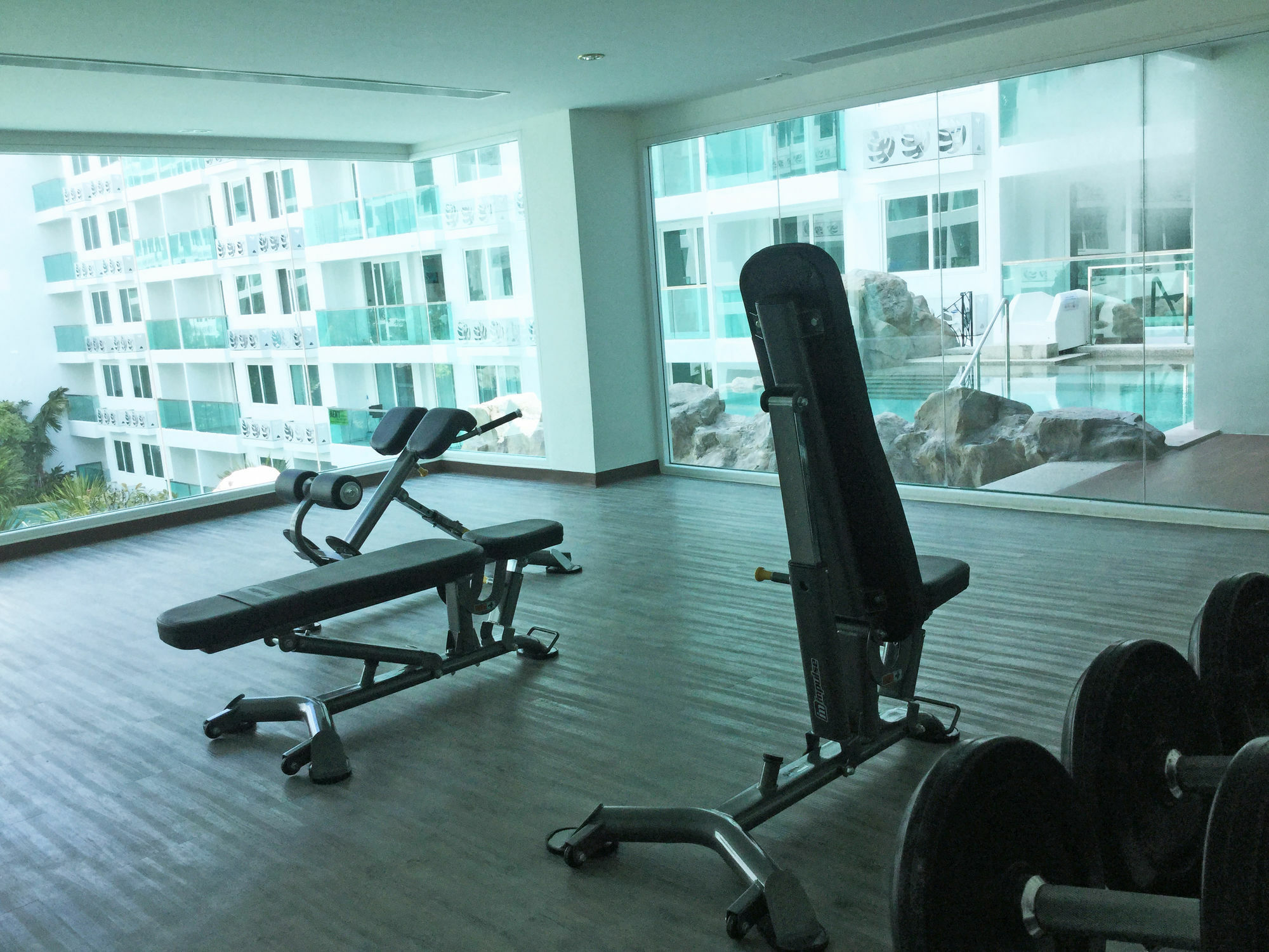 Amazon Residence By Pattaya Sunny Rentals Praia de Jomtien Exterior foto