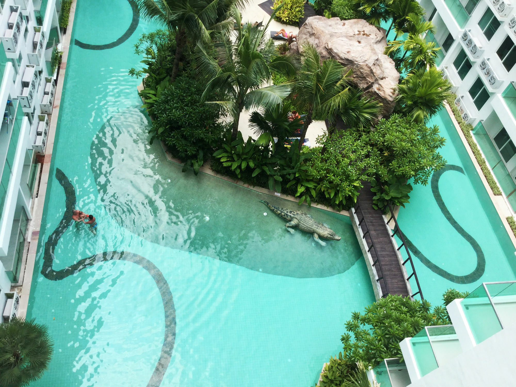 Amazon Residence By Pattaya Sunny Rentals Praia de Jomtien Exterior foto