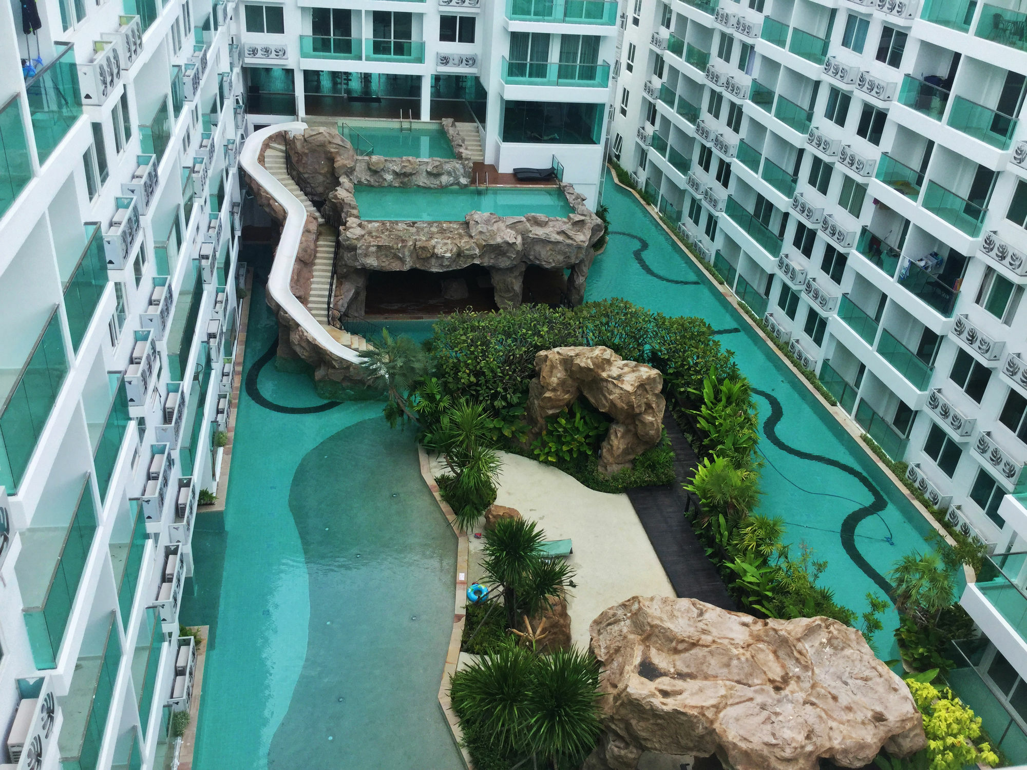 Amazon Residence By Pattaya Sunny Rentals Praia de Jomtien Exterior foto